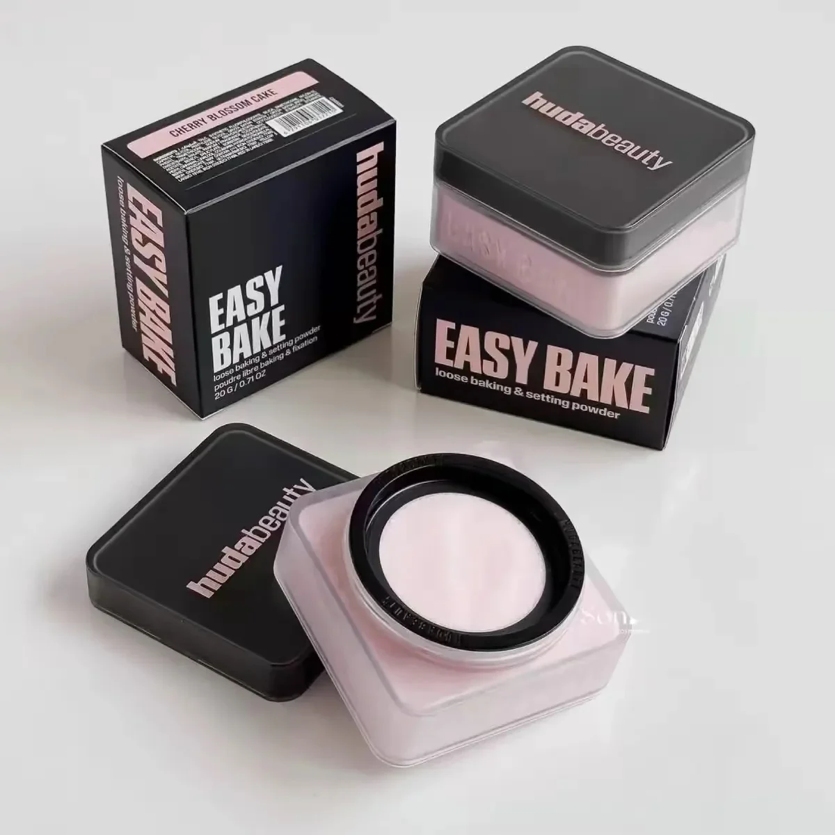 HUDA BEAUTY - EASY BAKE LOOSE BAKING & SETTING POWDER 20G